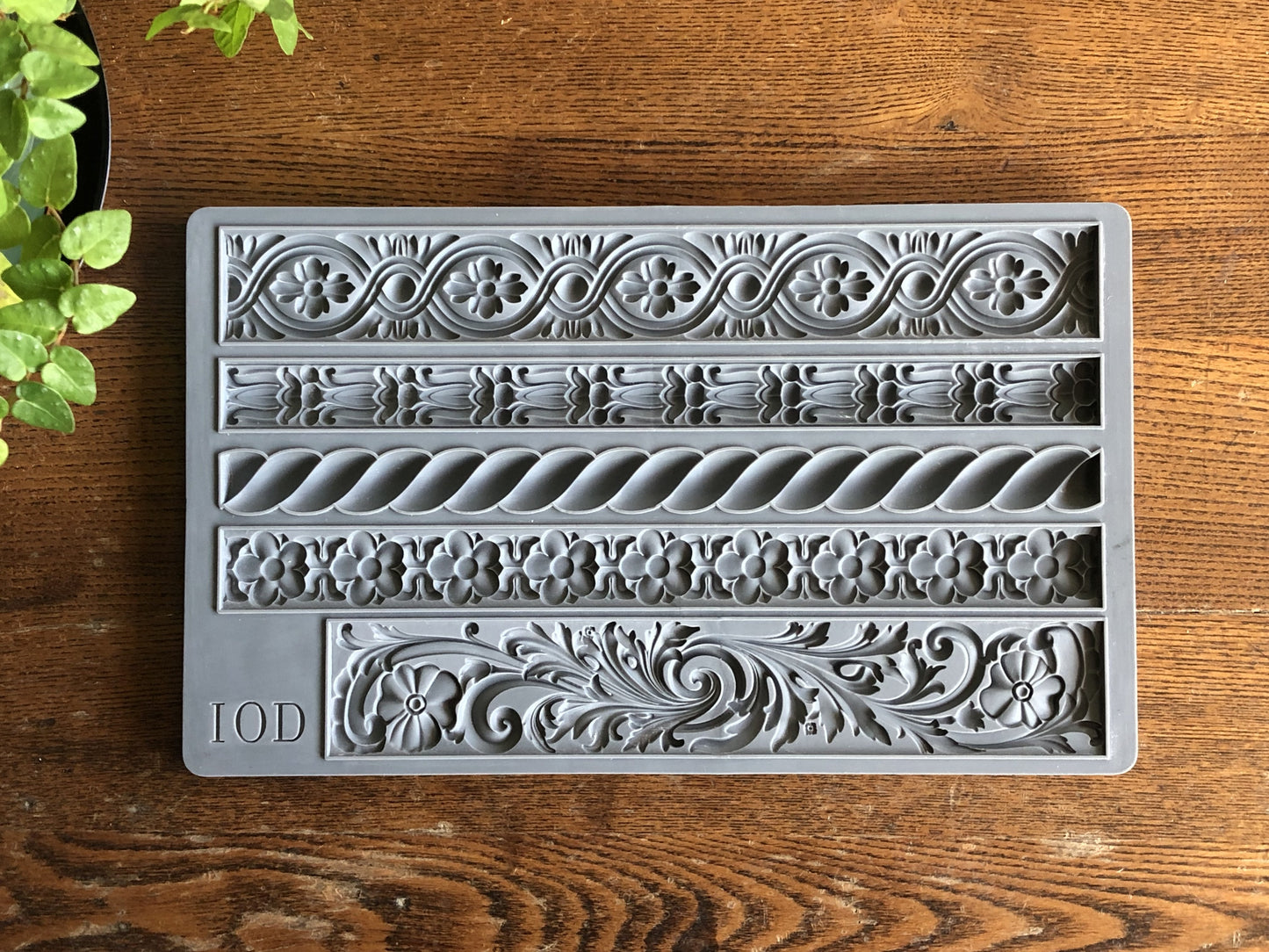 Trimmings 2 6"x10" Decor Moulds™