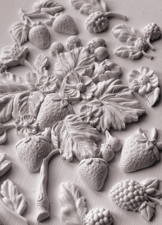 Wild Berries 6x10" Decor Moulds™