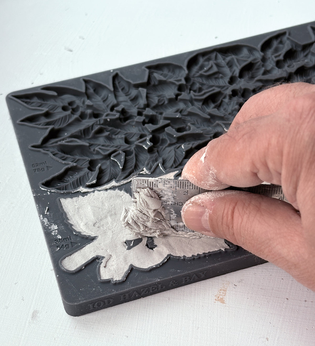 Hazel & Bay  6"x10" Decor Moulds™